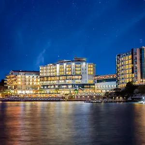 Otel Charisma De Luxe